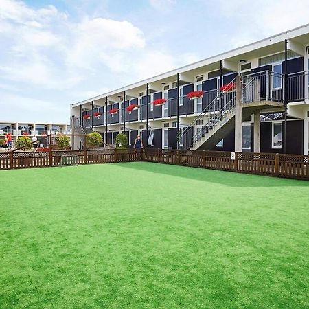 Apartment Glesborg Екстериор снимка